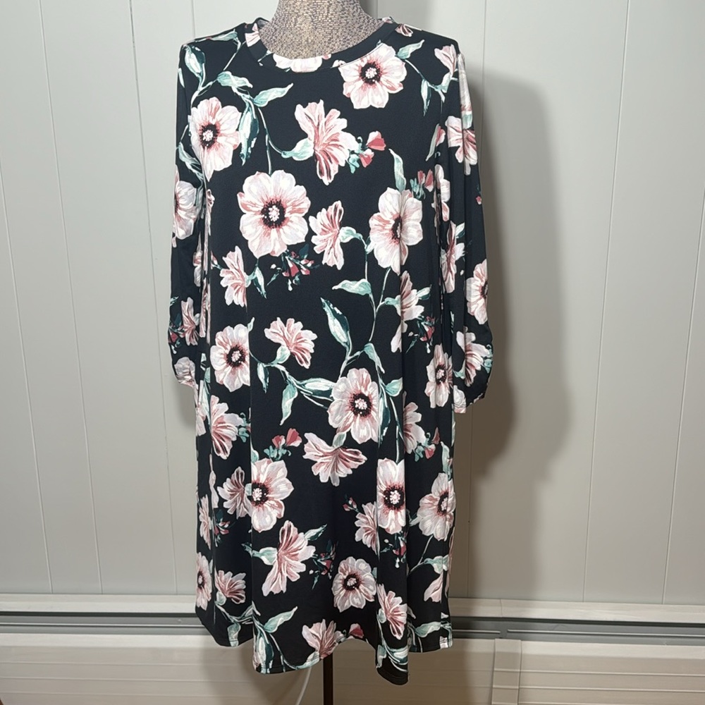 Apt. 9 Womens Large Black with Pink Floral Shift Stretchy Dress